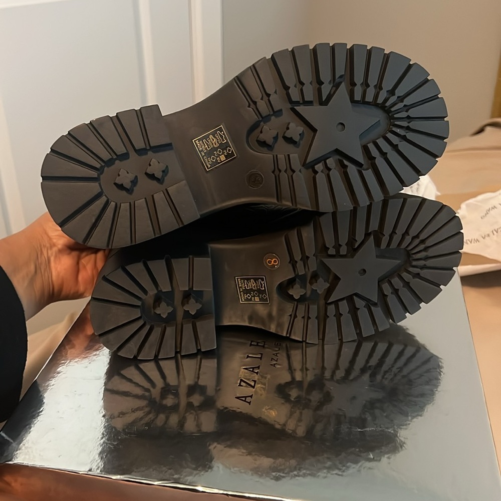 AZALEA WANG TUFFIN BLACK FLORAL EMBOSSED BOOT Sz.8 - Picture 5 of 6